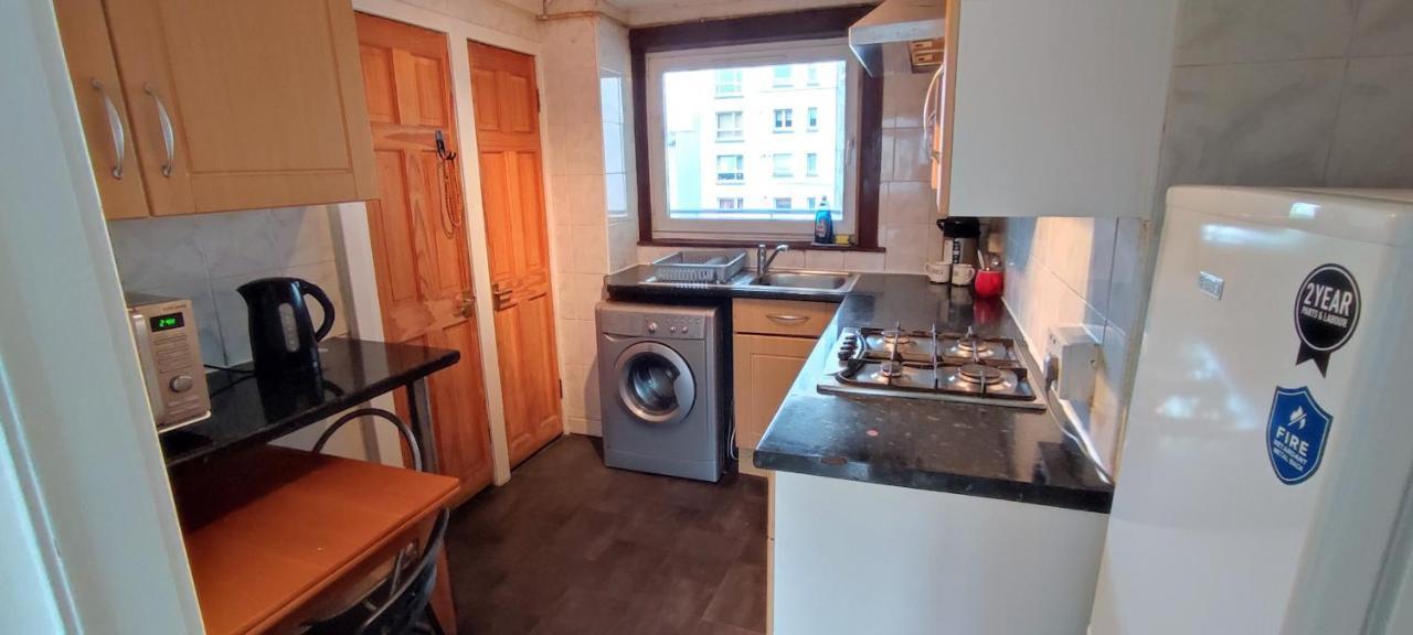 Cosy 2 Bedroom Apartment In The Heart Of Edimburgo Esterno foto